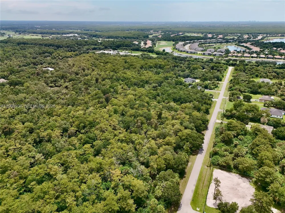 35th Ave NW Naples, FL 34120