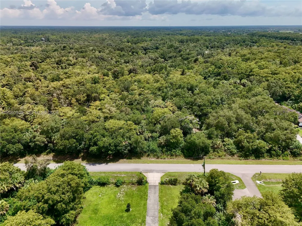 35th Ave NW Naples, FL 34120