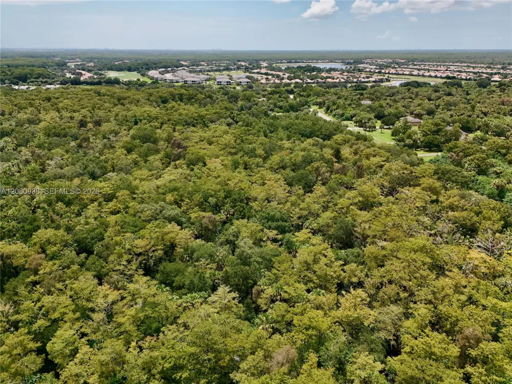 35th Ave NW Naples, FL 34120