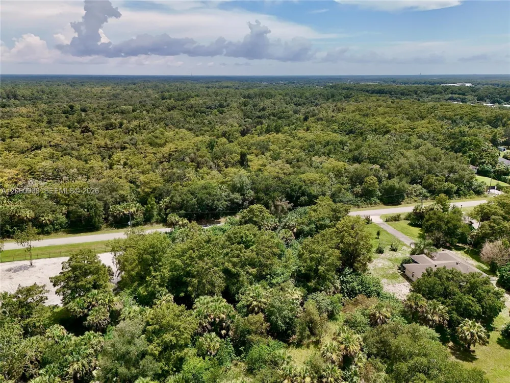 35th Ave NW Naples, FL 34120