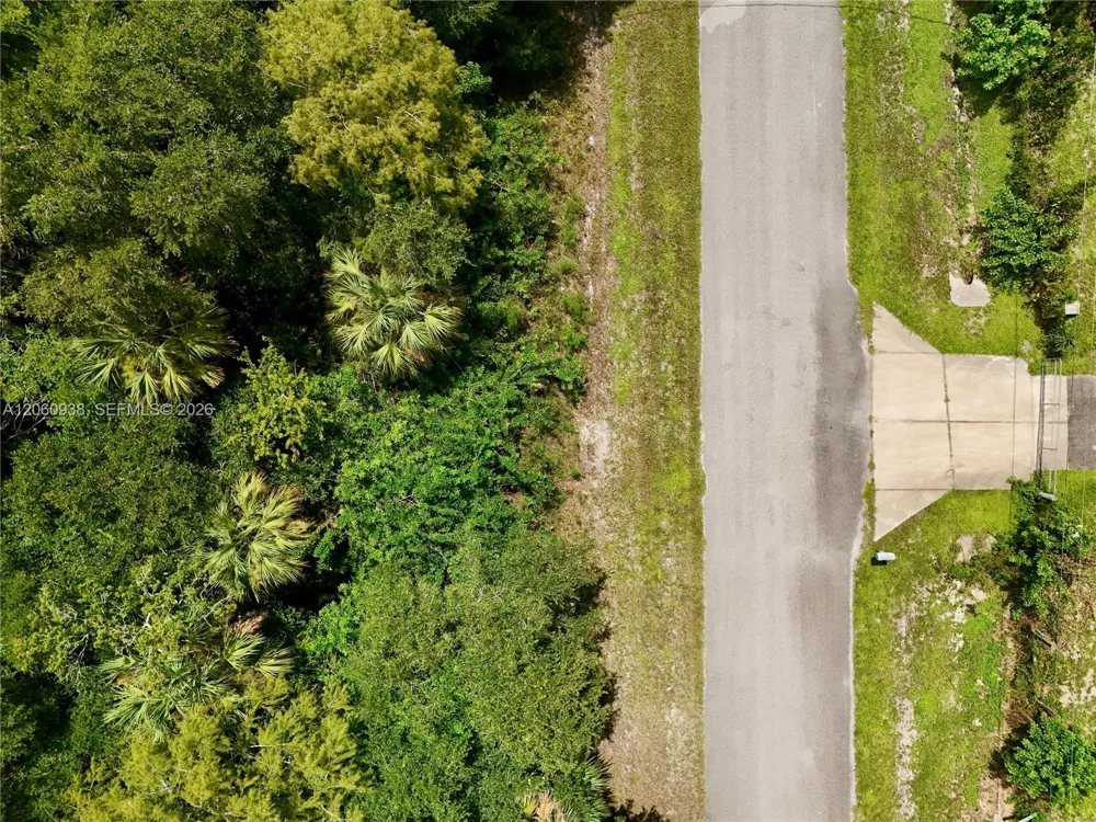 35th Ave NW Naples, FL 34120
