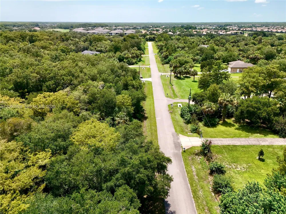 35th Ave NW Naples, FL 34120