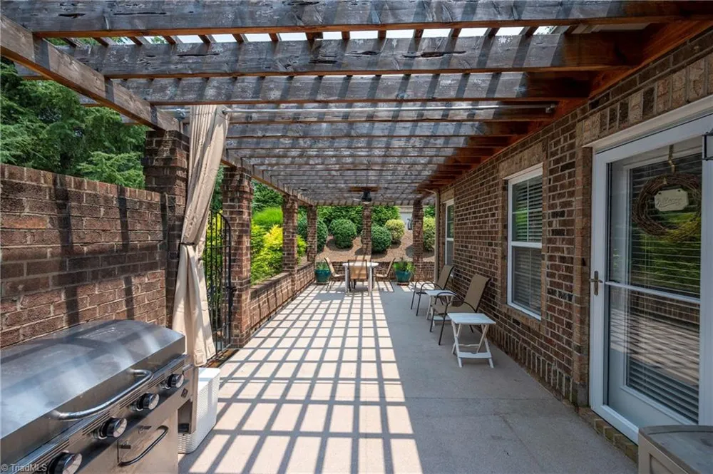 201 Friedberg Village Drive Winston-Salem, NC 27127