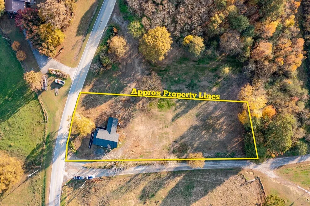 2499 Sugar Creek Road Crandall, GA 30711