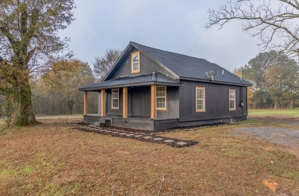 2499 Sugar Creek Road Crandall, GA 30711