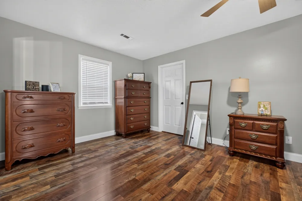 258 Oak Place Dr Smithville, TN 37166