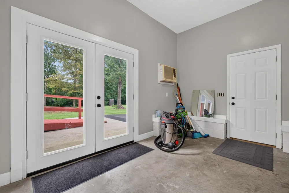 258 Oak Place Dr Smithville, TN 37166