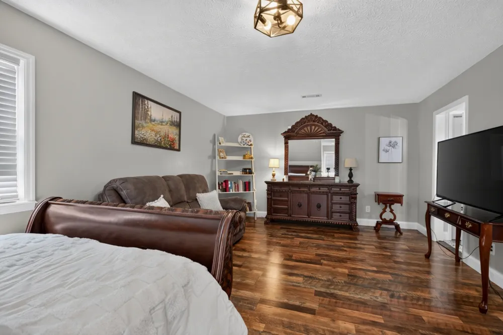 258 Oak Place Dr Smithville, TN 37166