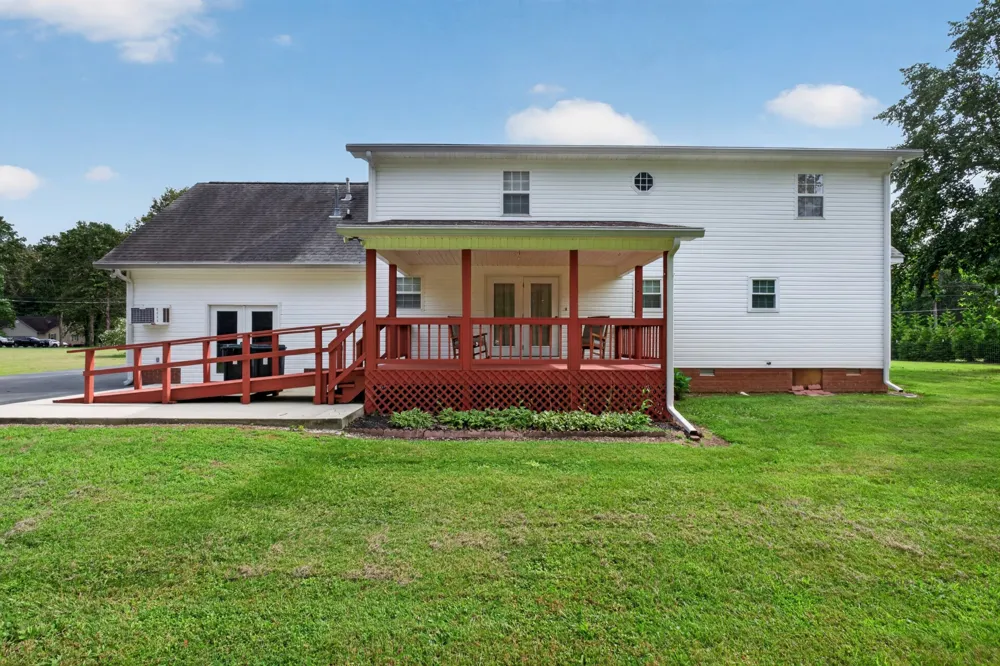258 Oak Place Dr Smithville, TN 37166