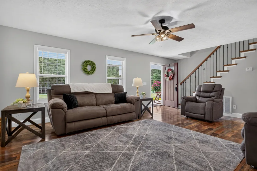 258 Oak Place Dr Smithville, TN 37166