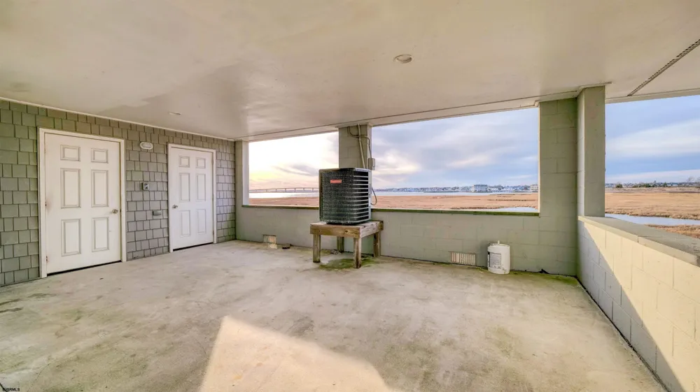 8 Neptune Dr Somers Point, NJ 08244