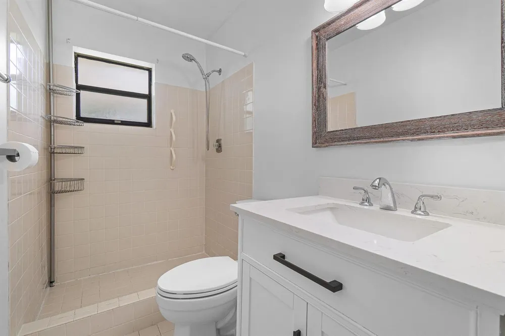 9945 PAPAYA TREE TRAIL #B Boynton Beach, FL 33436
