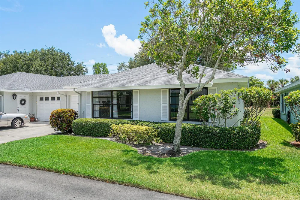 9945 PAPAYA TREE TRAIL #B Boynton Beach, FL 33436