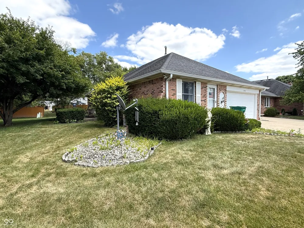 1339 Holiday E Brownsburg, IN 46112