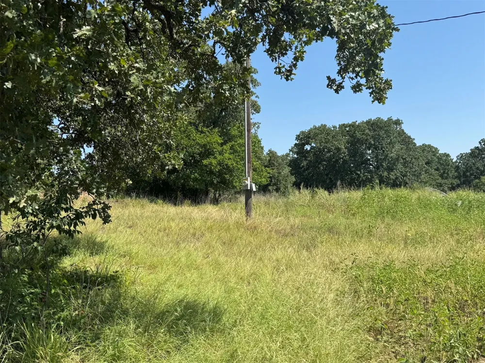 3264 Fruitland Road Bowie, TX 76230
