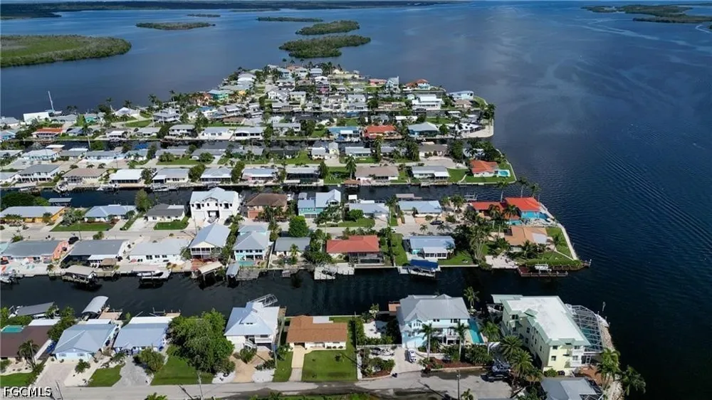 Bruce Street Matlacha, FL 33993