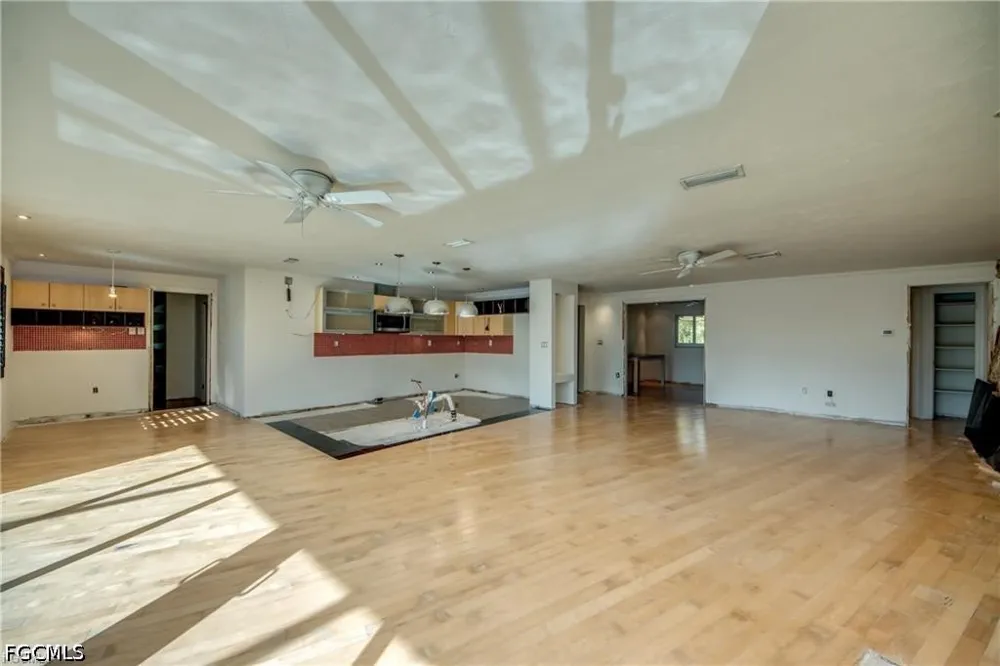 Bruce Street Matlacha, FL 33993