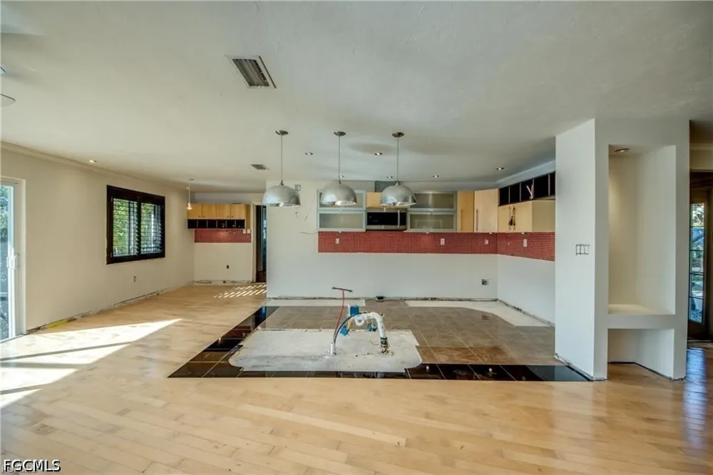 Bruce Street Matlacha, FL 33993
