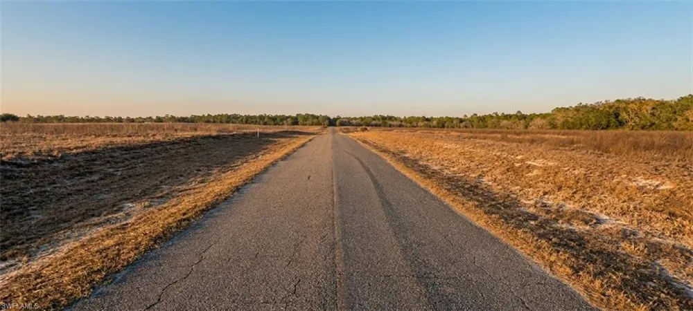 SE 136th Terrace Morriston, FL 32668