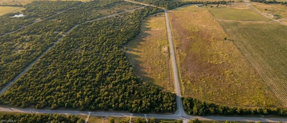 SE 136th Terrace Morriston, FL 32668