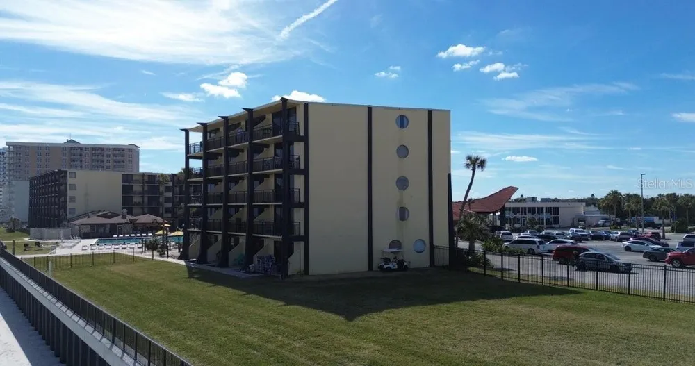 2301 S ATLANTIC AVENUE #303 Daytona Beach Shores, FL 32118