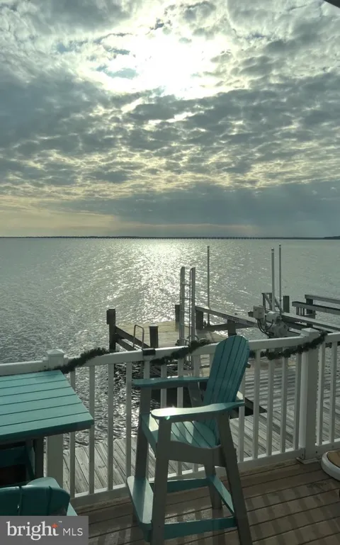 721 RUSTY ANCHOR RD #14