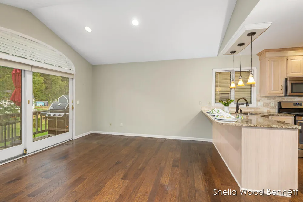 7023 Camelback Drive NE Rockford, MI 49341