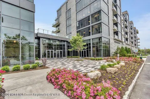 30 Melrose Terrace #219