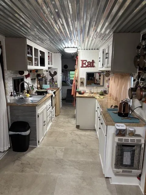 50 Rocky Lane Cleveland, GA 30528