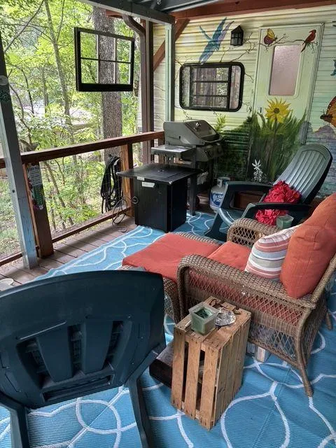 50 Rocky Lane Cleveland, GA 30528