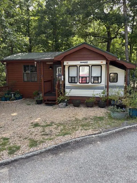 50 Rocky Lane Cleveland, GA 30528