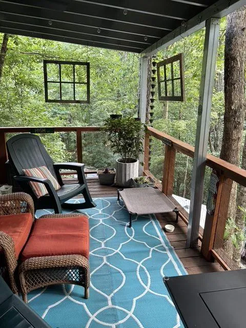 50 Rocky Lane Cleveland, GA 30528