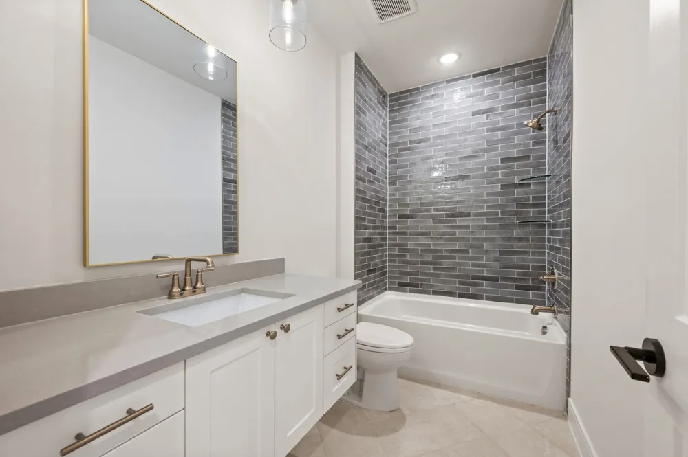 1340 Cherry Hills Lane Irving, TX 75038