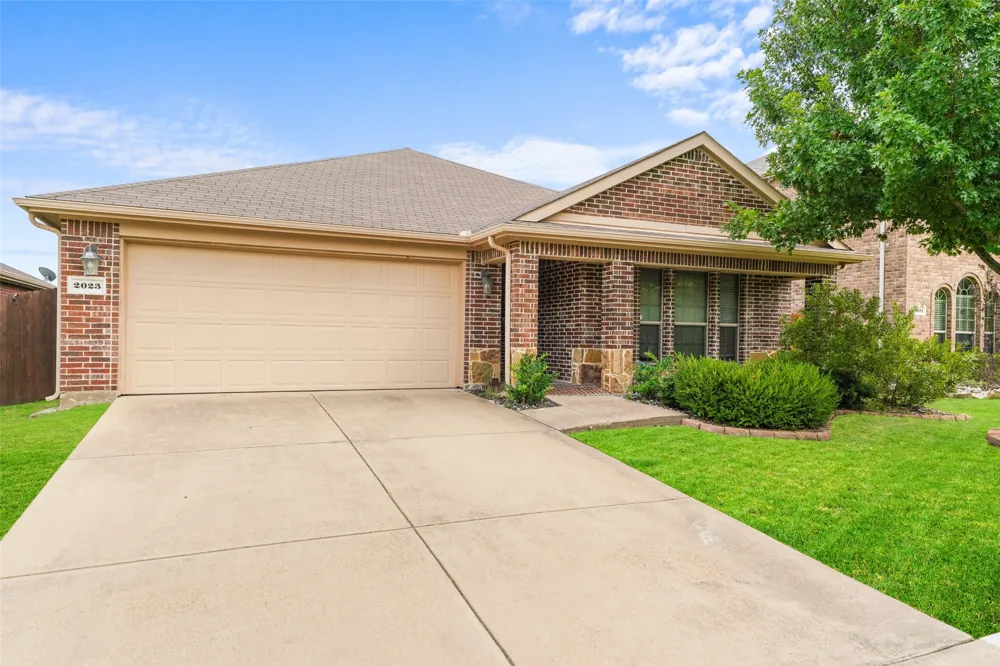 2023 Sterling Gate Drive Heartland, TX 75126
