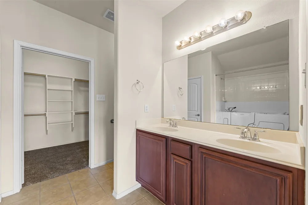 2023 Sterling Gate Drive Heartland, TX 75126