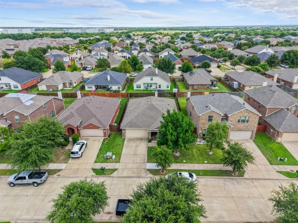 2023 Sterling Gate Drive Heartland, TX 75126
