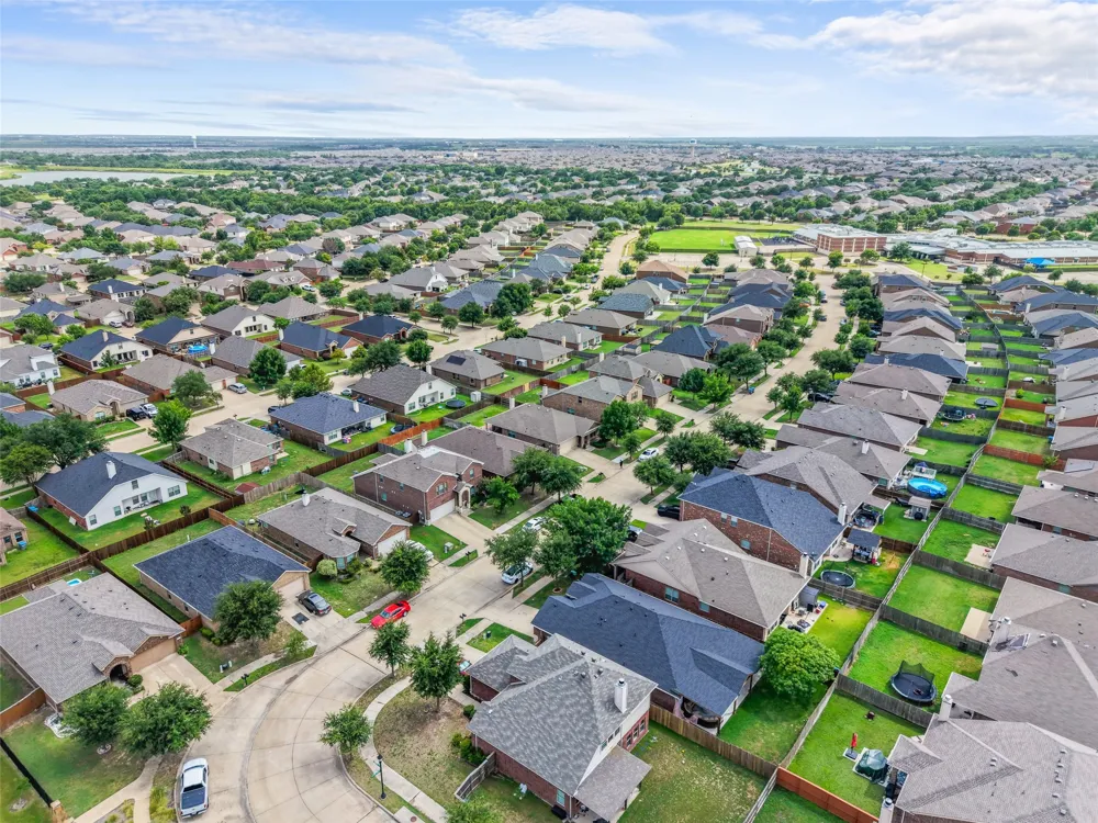 2023 Sterling Gate Drive Heartland, TX 75126