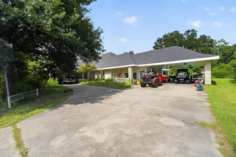 168 Davis Road