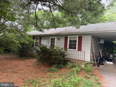 7628 MARTINSBURG PIKE
