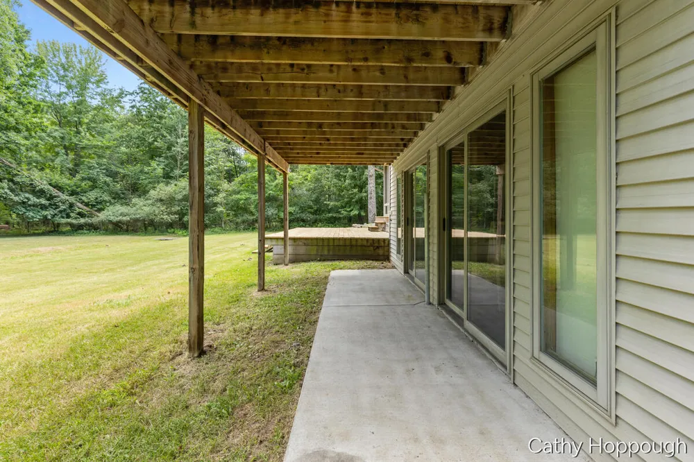8687 River Run Trail Greenville, MI 48838