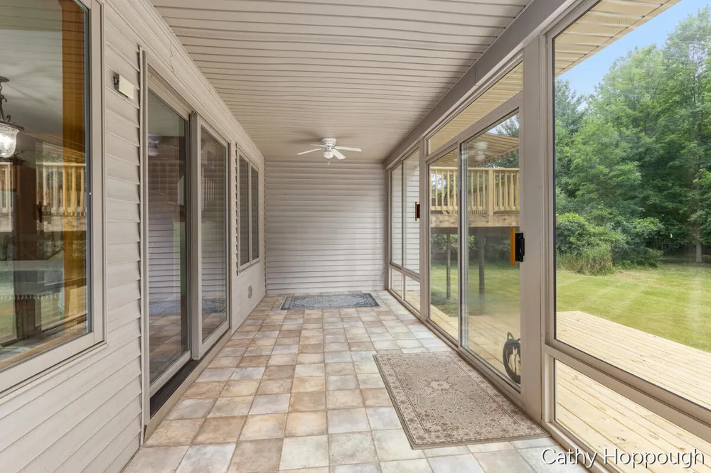 8687 River Run Trail Greenville, MI 48838