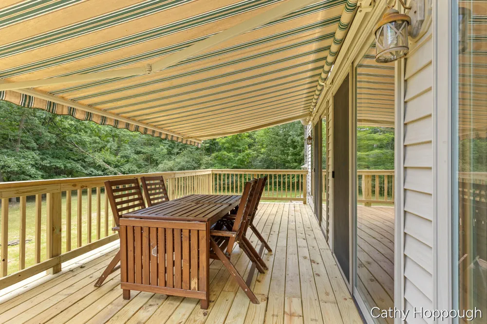 8687 River Run Trail Greenville, MI 48838