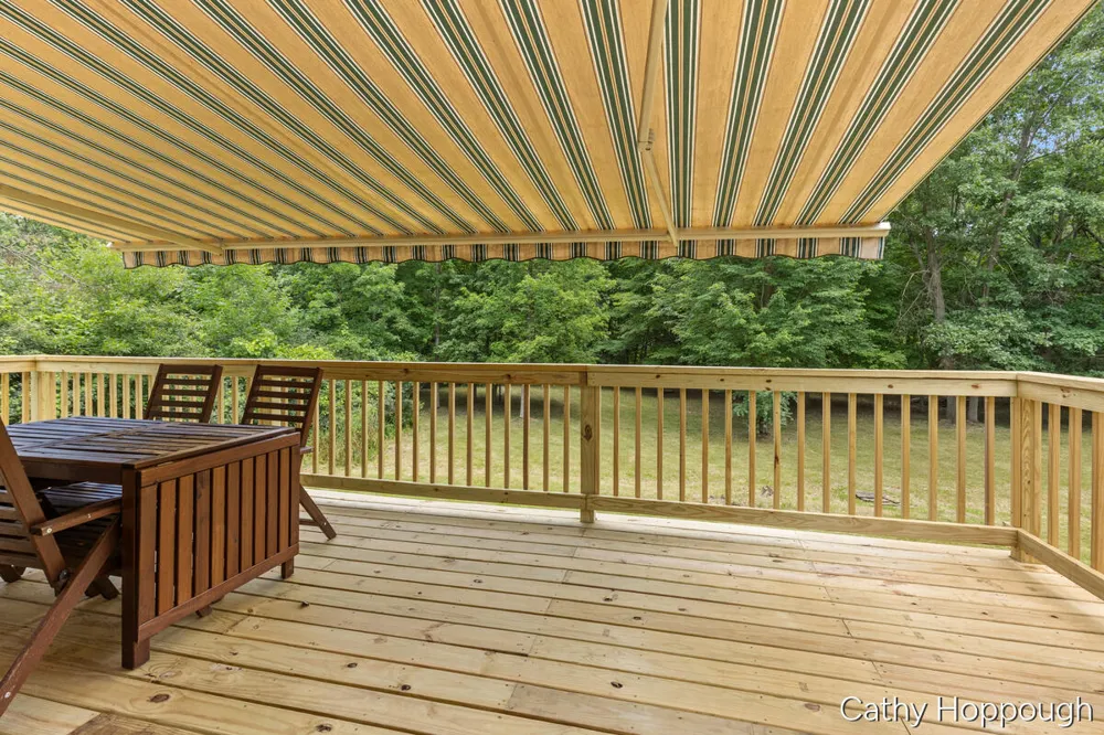 8687 River Run Trail Greenville, MI 48838