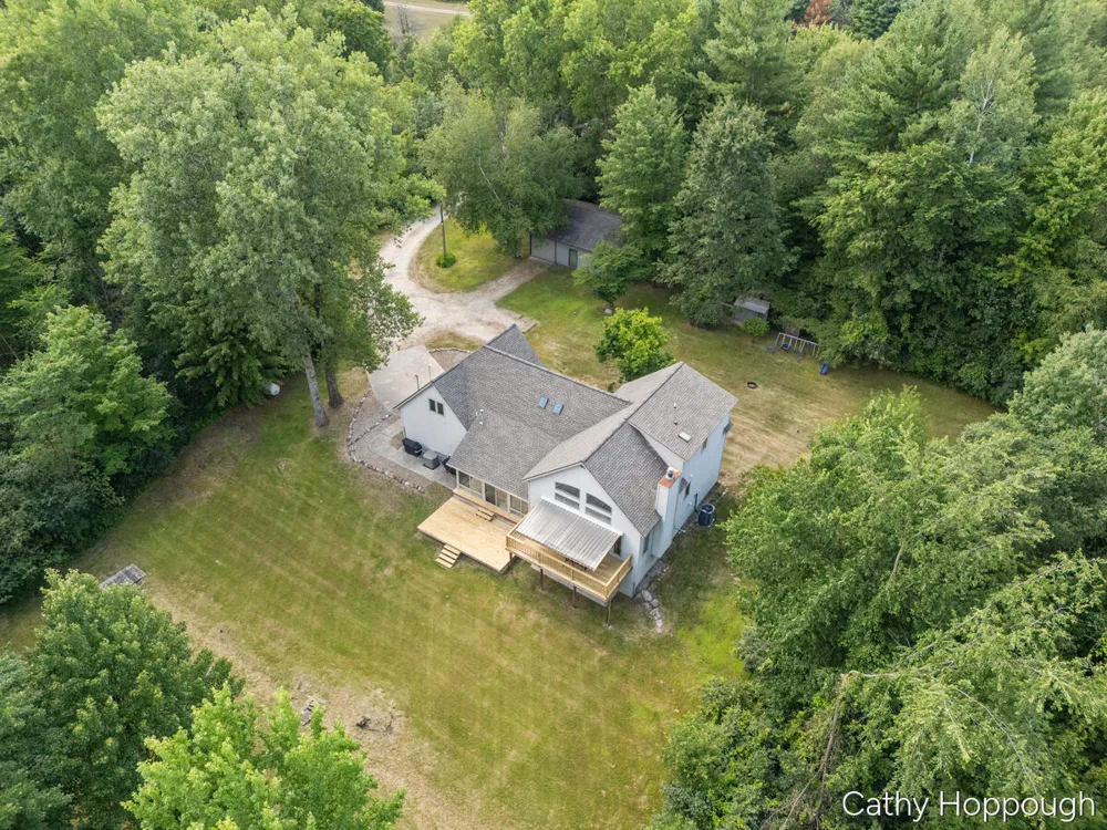 8687 River Run Trail Greenville, MI 48838