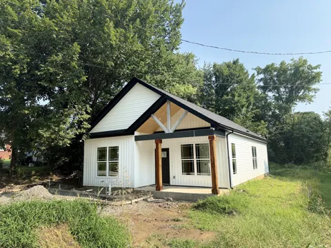 534 20th Ave W