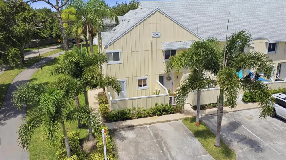 6263 RIVERWALK LANE #1 Jupiter, FL 33458