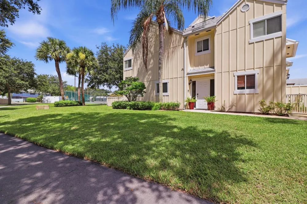 6263 RIVERWALK LANE #1 Jupiter, FL 33458