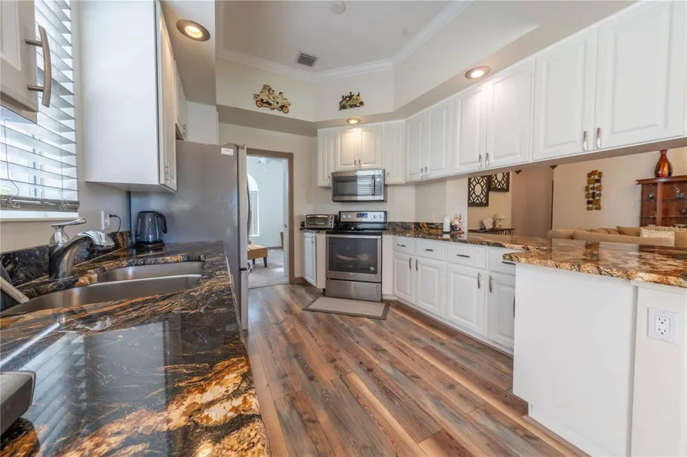 11731 EAGLE RAY LANE Orlando, FL 32827