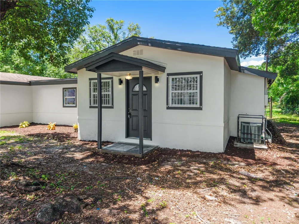 842 DENNIS AVENUE Orlando, FL 32807