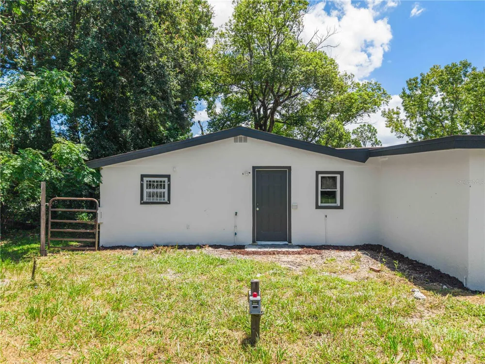 842 DENNIS AVENUE Orlando, FL 32807